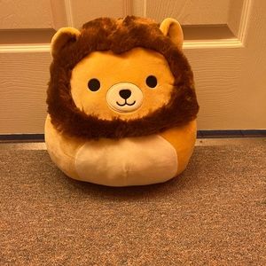 One lion squishmallow